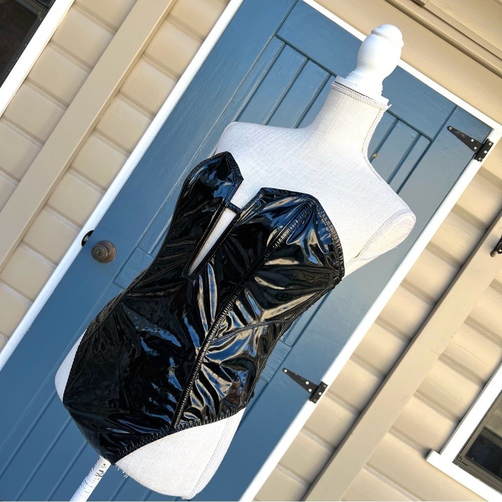 Victoria's Secret black corset with lace back 
women Size Large - Picture 2 of 7